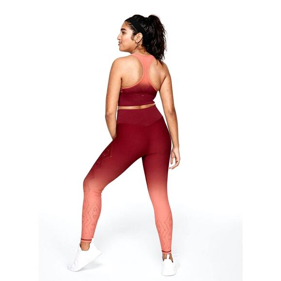 MSRP $89 Victoria Secret Pink Seamless Knit Ana Set in Ombre Wine and Pink SMALL - Picture 1 of 9